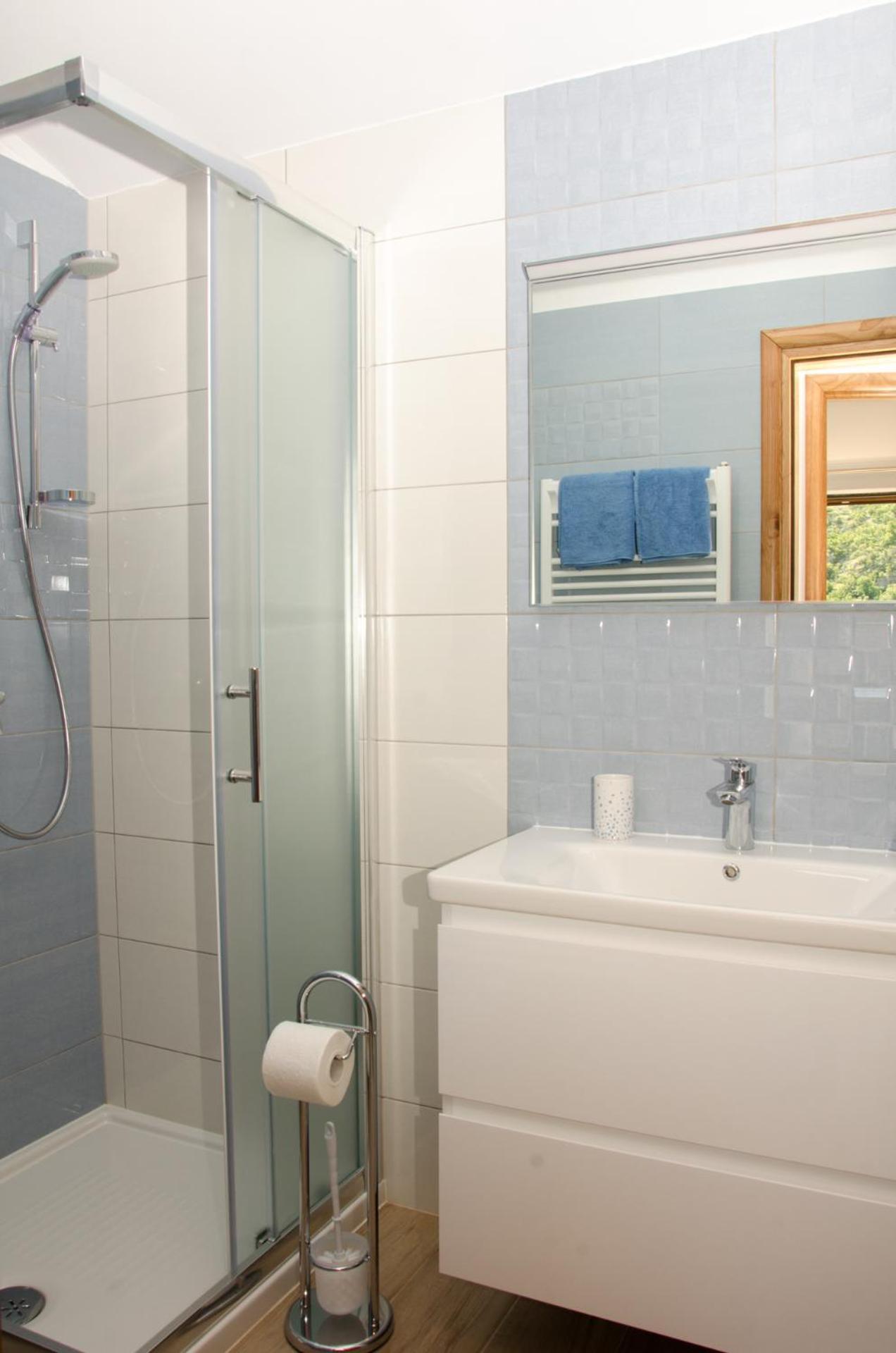 Guesthouse Ruza - Apartments セニ エクステリア 写真