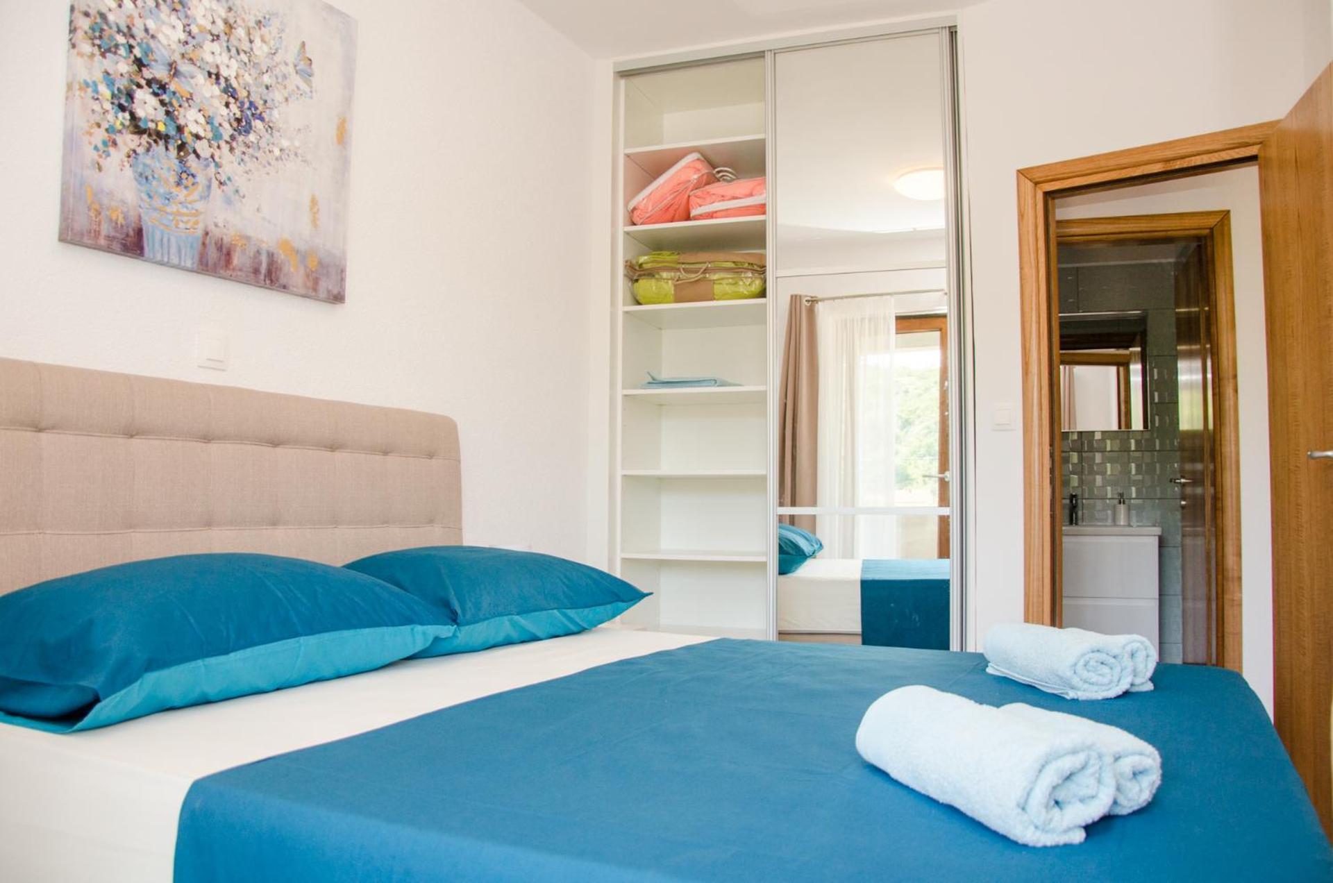 Guesthouse Ruza - Apartments セニ エクステリア 写真
